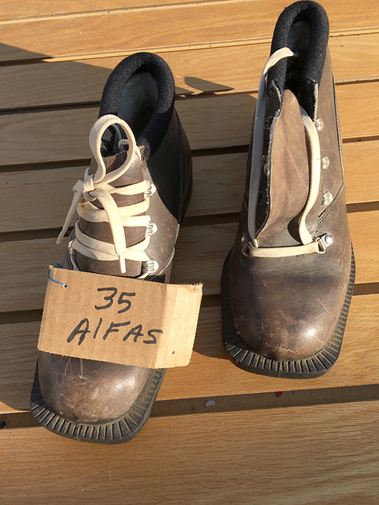 Alfa size 43 3-pin boots