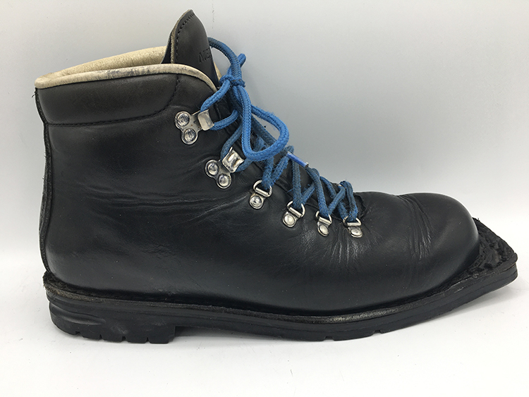 Size 43 Merrill Telemark boot