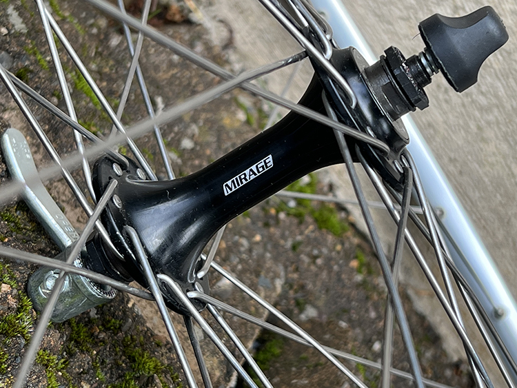 Mirage front hub
