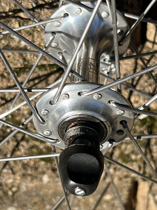 Campagnolo Mirage front hub