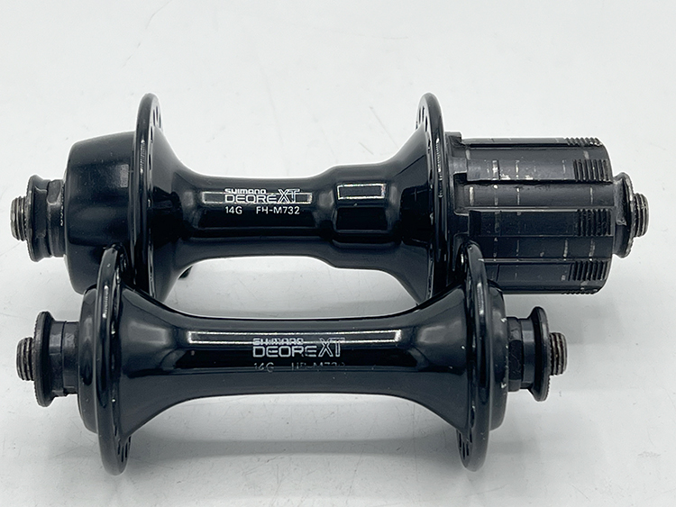 Shimano Deore XT hubset