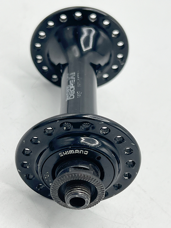 Shimano Deore XT front hub