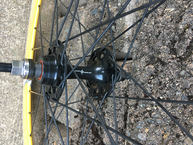 Fixedgear/freewheel compatible bicycle road wheels South Salem